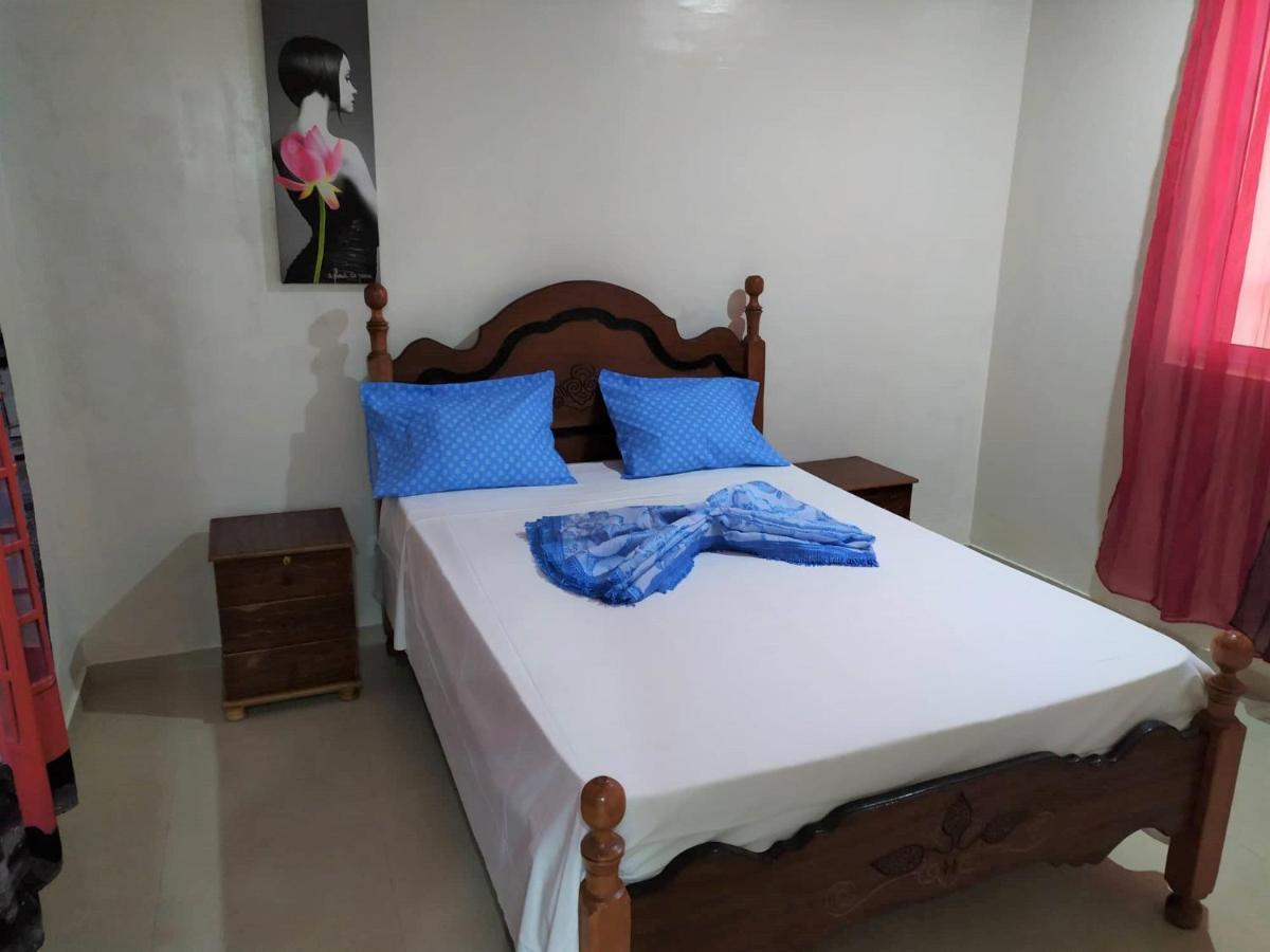Casa Cabral : Big Apartment Next To The Beach Tarrafal  Ngoại thất bức ảnh